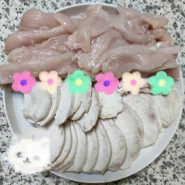 给猫咪制作鸡胸肉干零食（猫咪爱吃的鸡胸肉干零食）